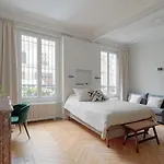 Studio Quartier Champs Elysees 2 Free Netflix